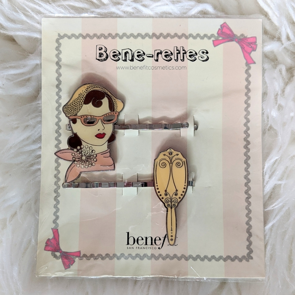 BENEFIT HAIR PINS